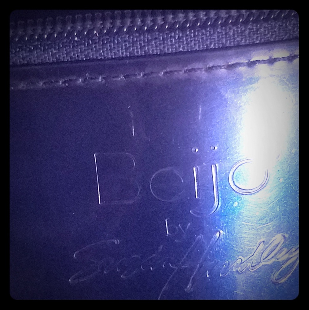 Beijo shoulder bag